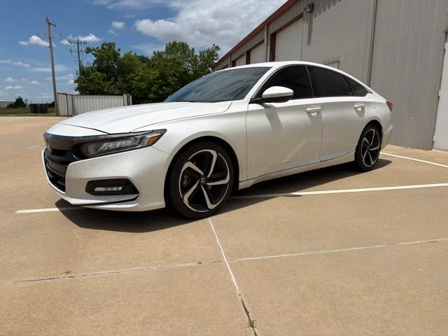 Used 2020  Honda Sport image 1
