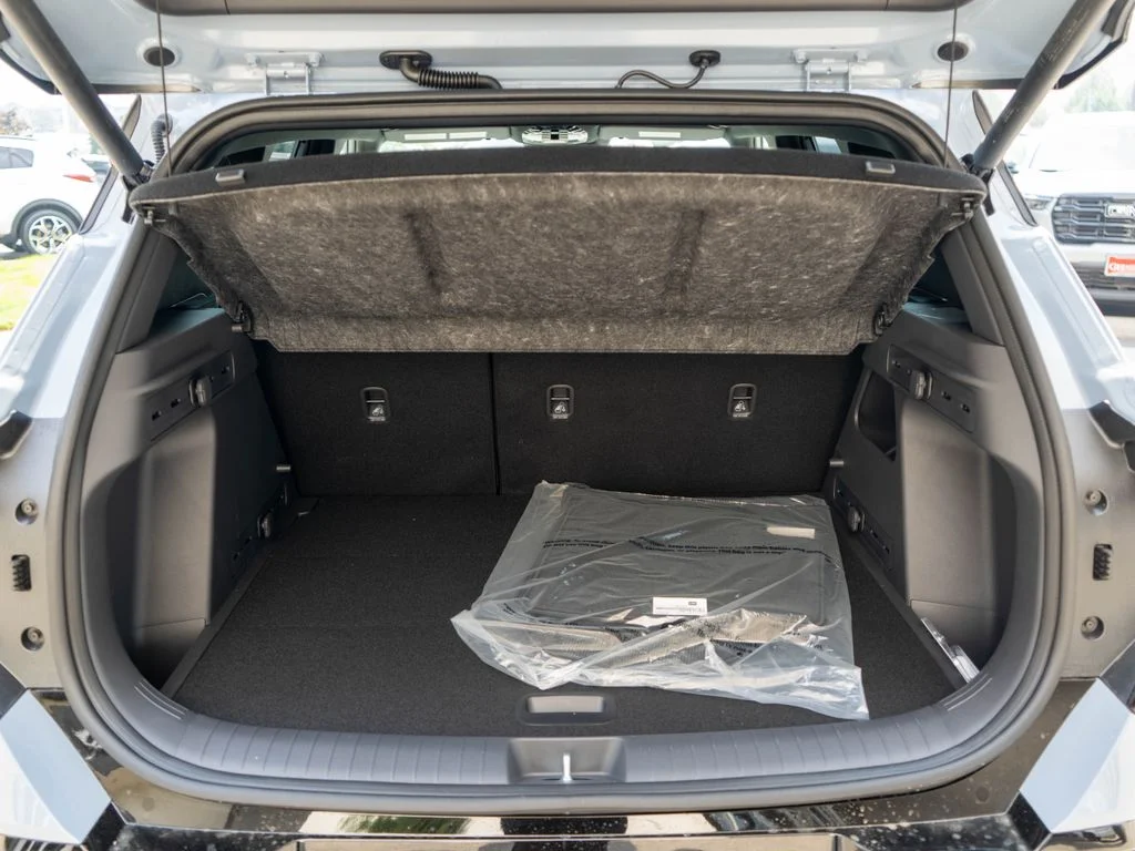 New 2027 Pale Gray Kia X-Line S image 32