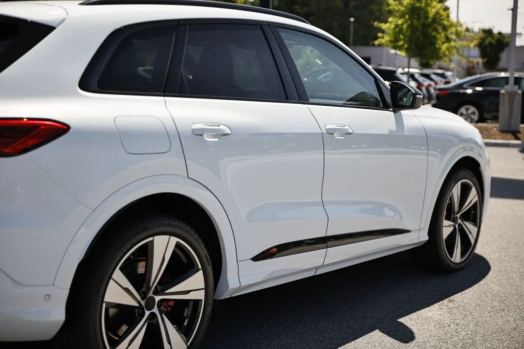 New 2026 Glacier White Metallic Audi Premium Plus image 7