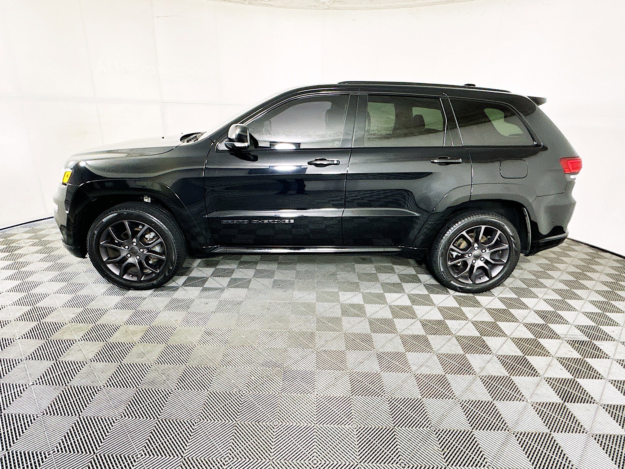 2020 Jeep Grand thumbnail 8