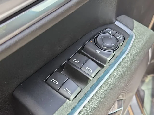 2026 Chevrolet Silverado 1500 LT - Photo 16