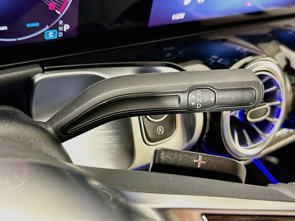 New 2026 Polar White Mercedes-Benz GLB 250 image 16
