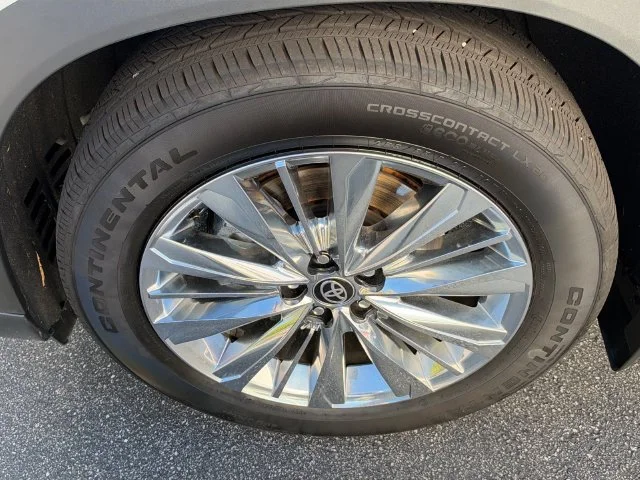 Used 2026 Beige Toyota Platinum image 10