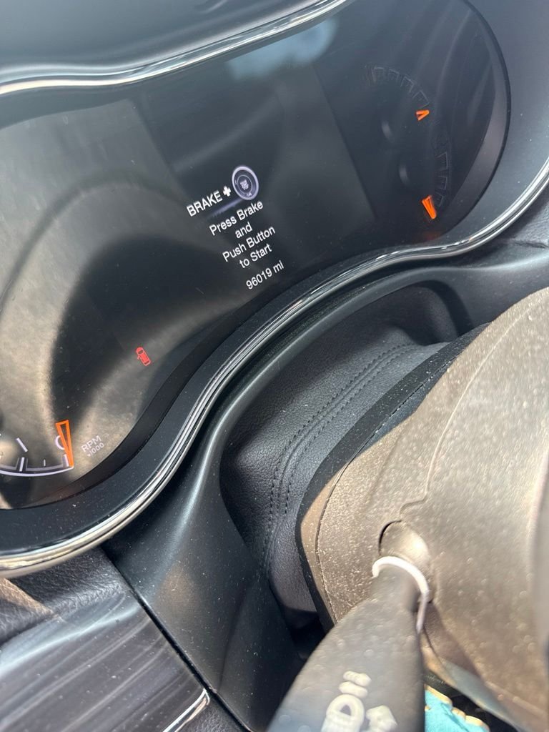 Used 2021 White Jeep Limited image 6