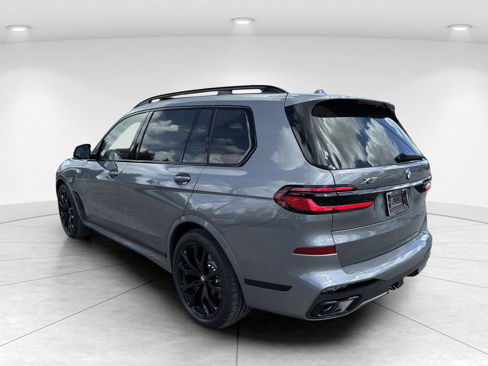 New 2027 Skyscraper Grey Metallic BMW xDrive40i image 6