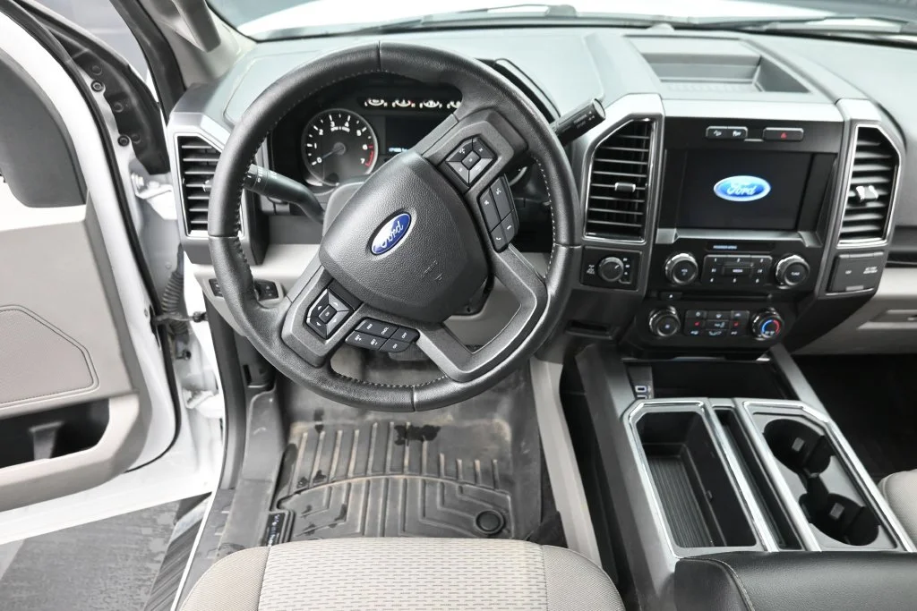 Used 2017 White Ford XLT image 14