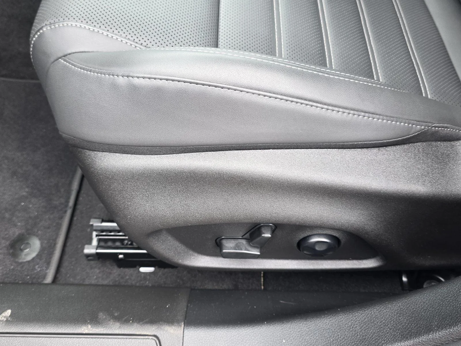 Used 2025 8 Ball Dodge GT Plus image 17