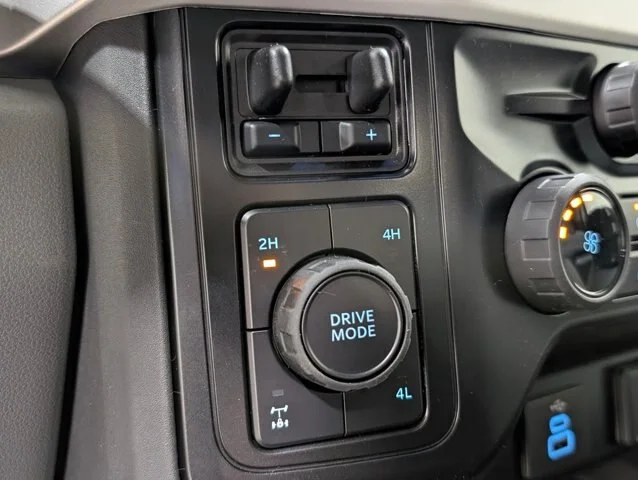 New 2026 Oxford White Ford F-250® XL image 47