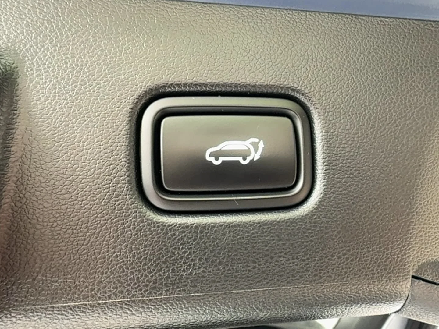 Used 2025 Atlantis Blue Hyundai SEL image 25