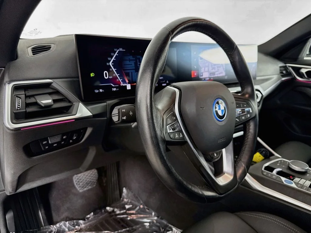Used 2023 White BMW eDrive40 image 9