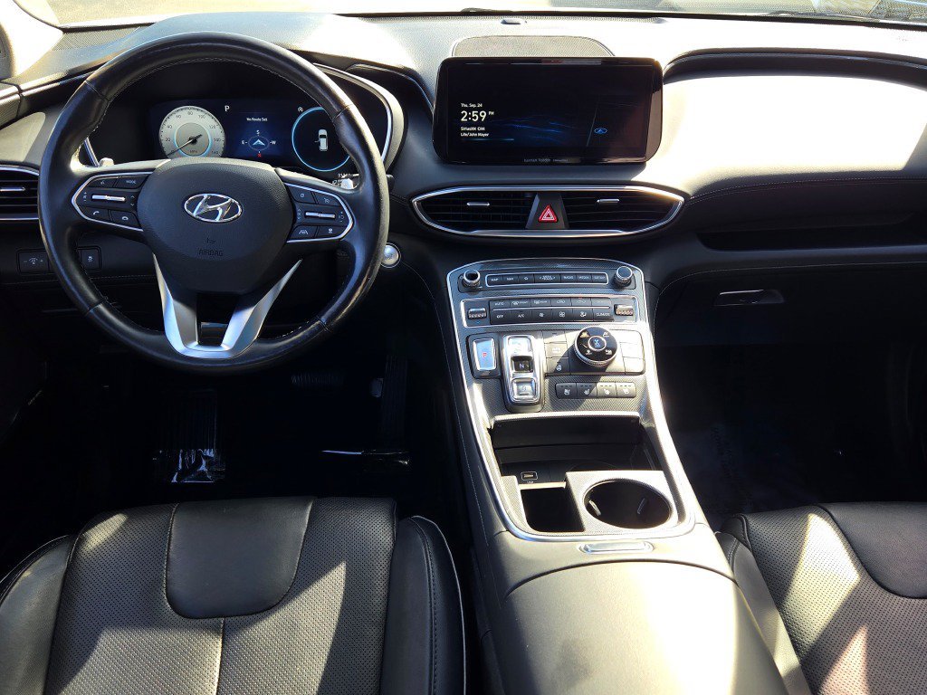 Used 2022 Quartz Hyundai Limited image 18