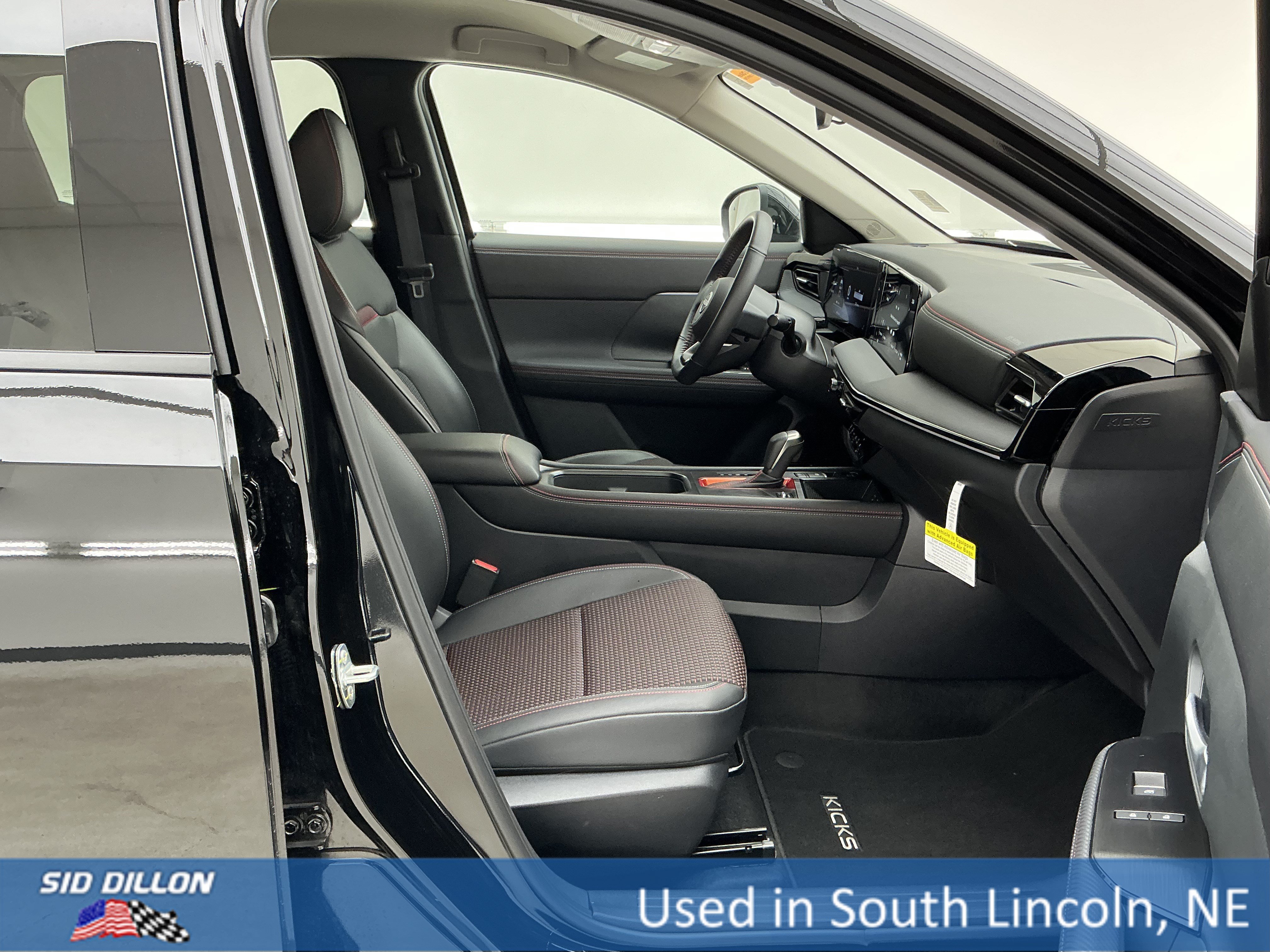 Used 2025 Super Black Nissan SR image 24