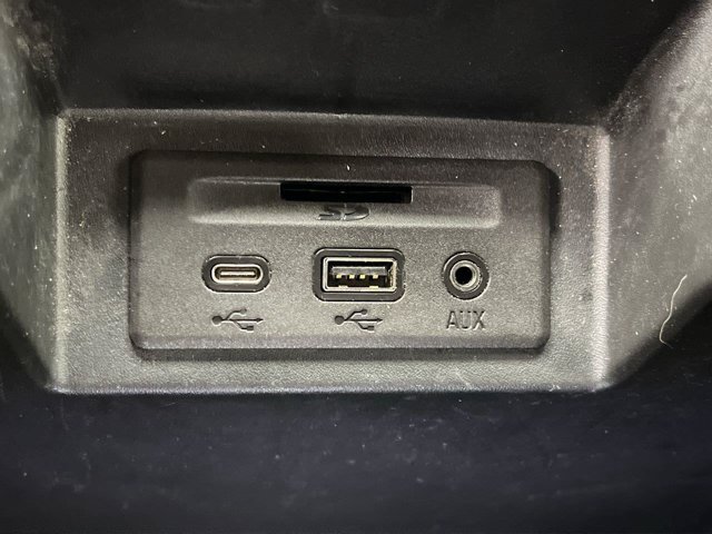 Used 2019 Onyx Black GMC SLT image 26