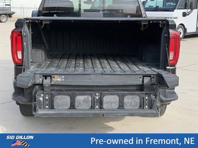 Used 2020 Onyx Black GMC Denali image 6