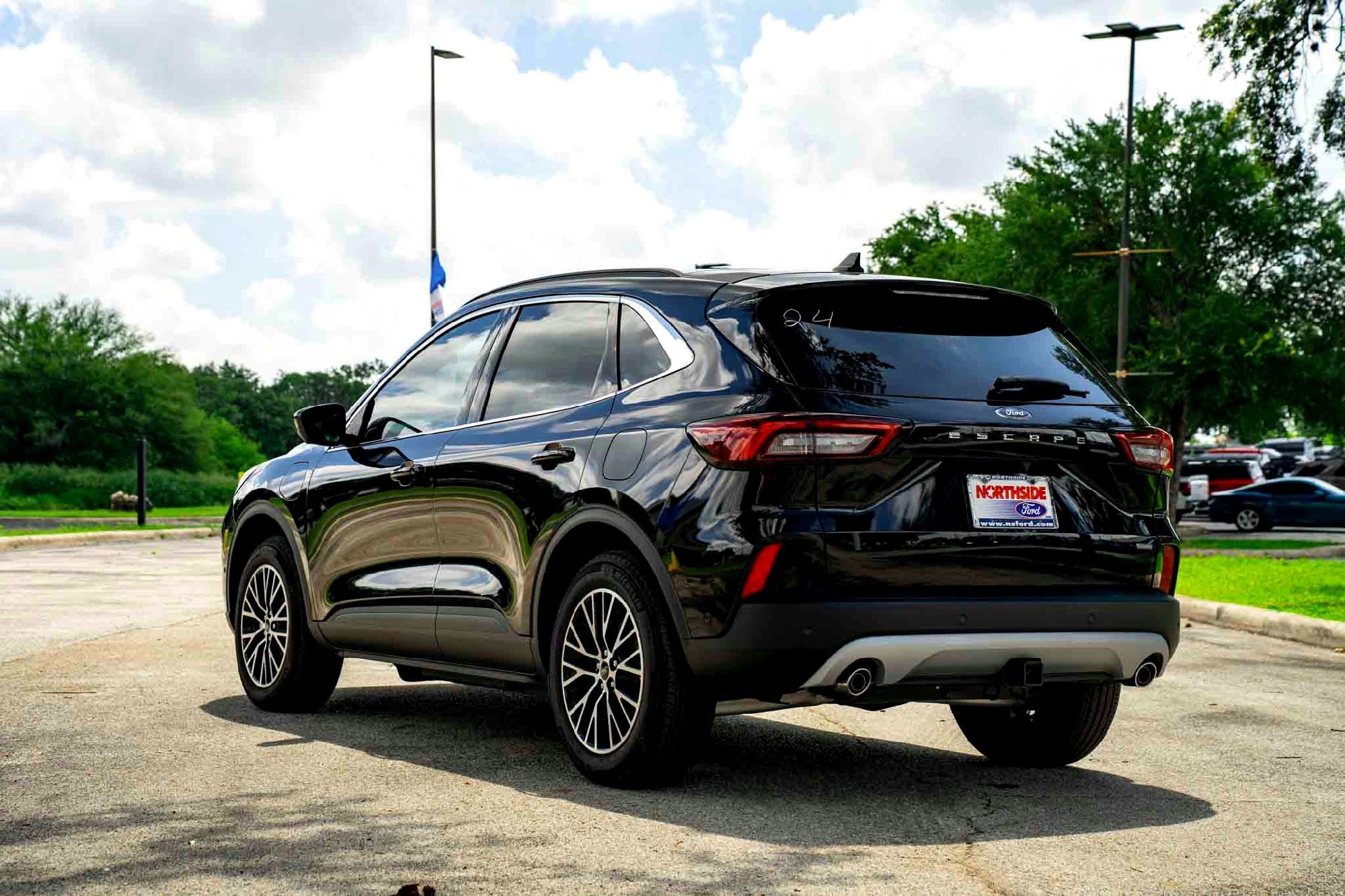 New 2024 Agate Black Metallic Ford PHEV image 5