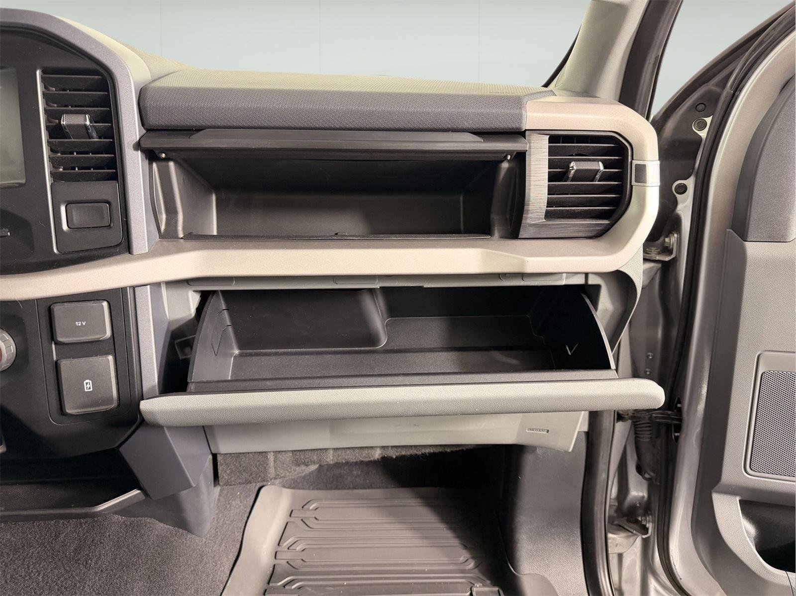 Used 2023 Iconic Silver Ford XLT image 25