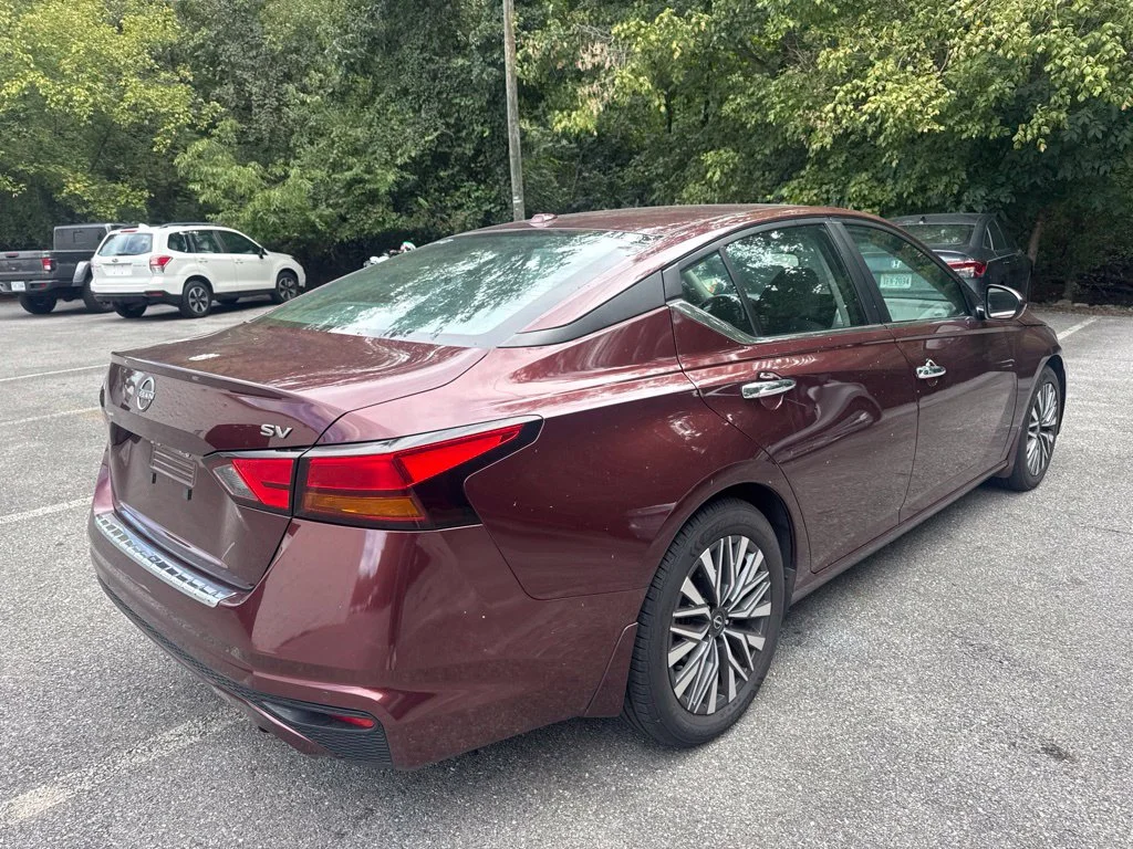Certified Used 2023 Red Nissan 2.5 SV image 6