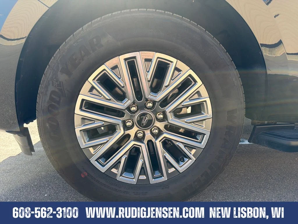 Used 2026 Black Ford Platinum image 27
