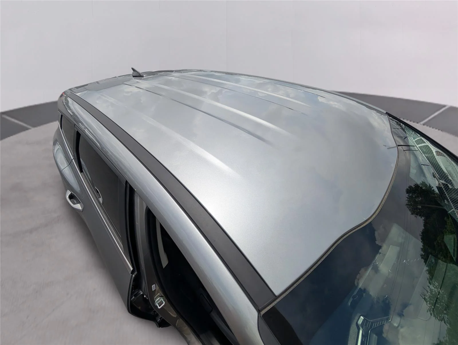 Used 2025 Steel Gray Kia LX image 39