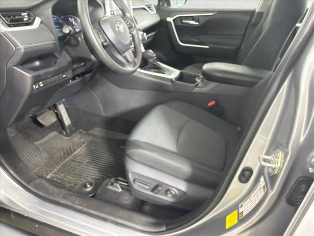 Certified Used 2025 SILVER SKY METALLIC Toyota  image 10
