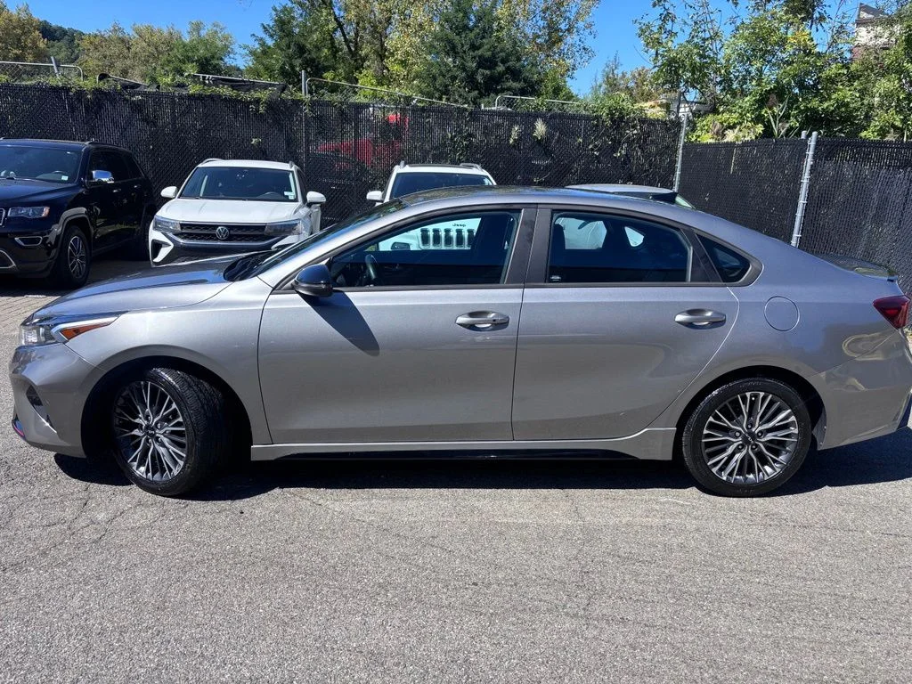Used 2023 Gray Kia GT-Line image 3