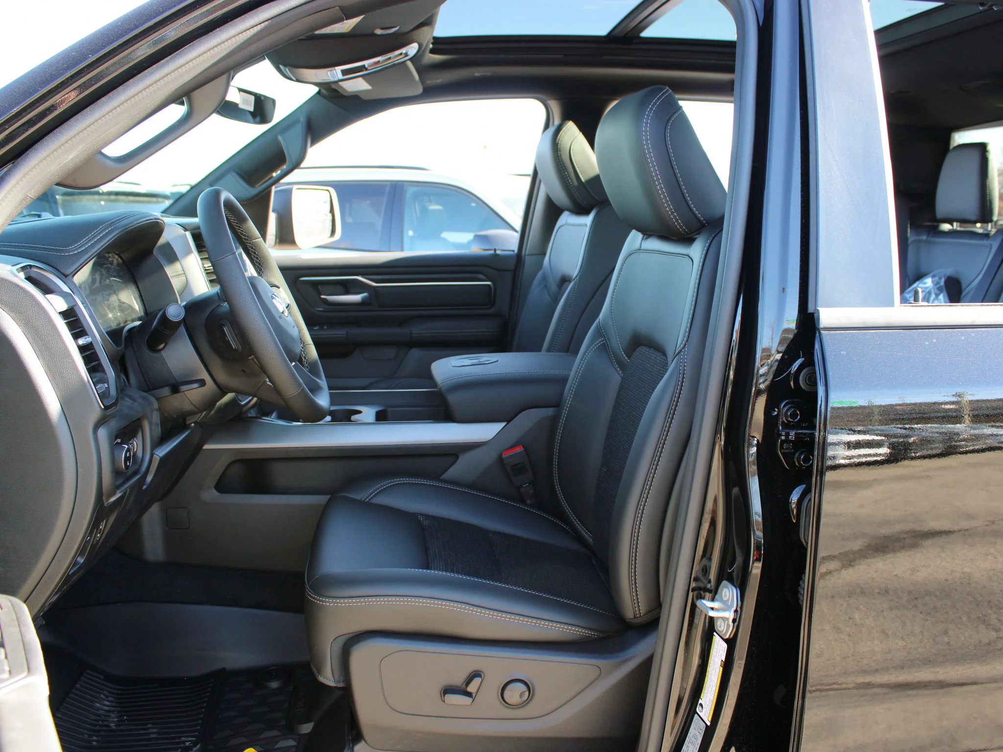 New 2026 Black RAM Sport* image 10