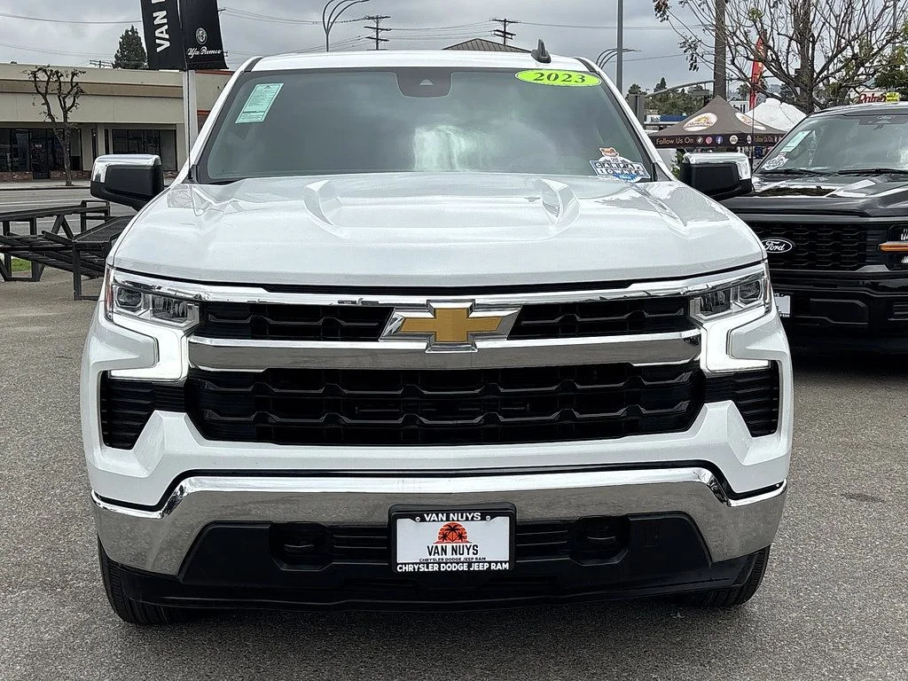 Used 2023 White Chevrolet LT image 6