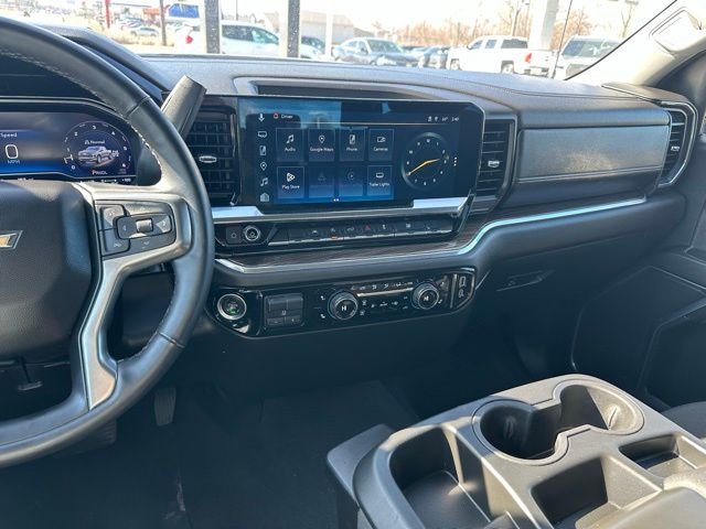 Used 2025 White Chevrolet LT image 20