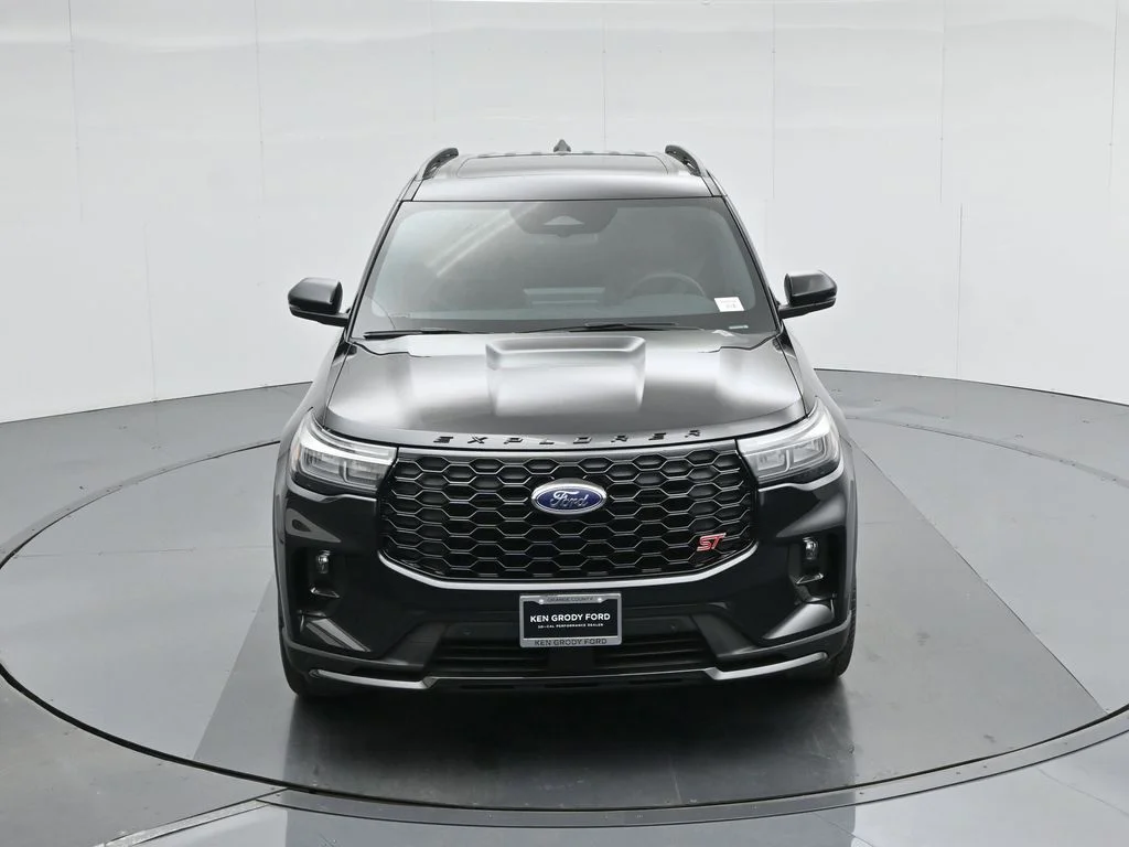 New 2026 Agate Black Metallic Ford ST image 21