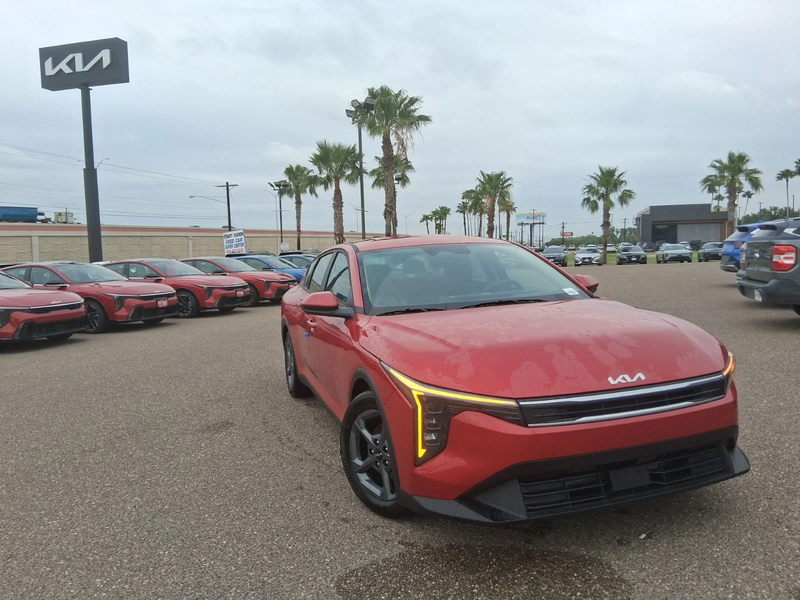 2026 Kia K4 LXS AT's photo