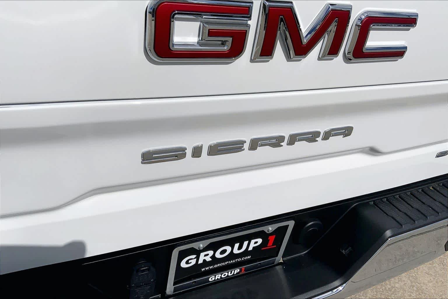 Used 2026 Summit White GMC SLT image 30