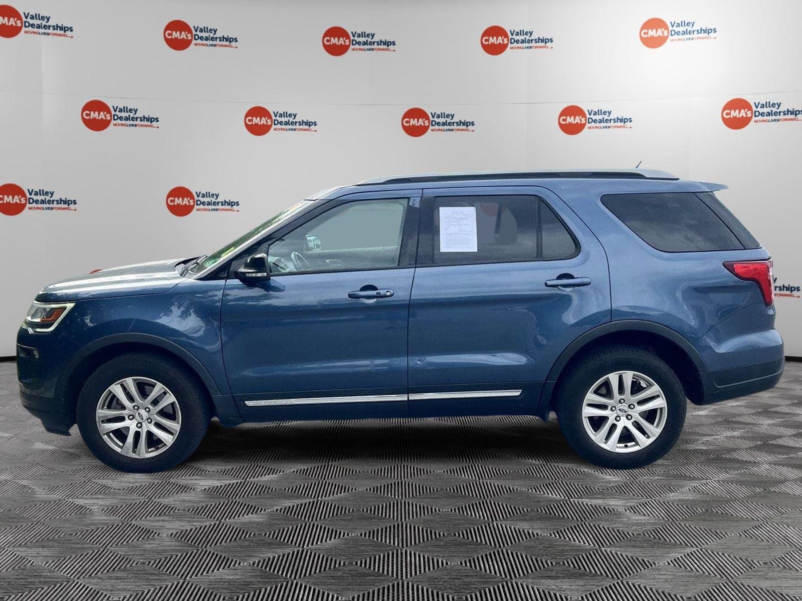 Used 2018 Blue Ford XLT image 12