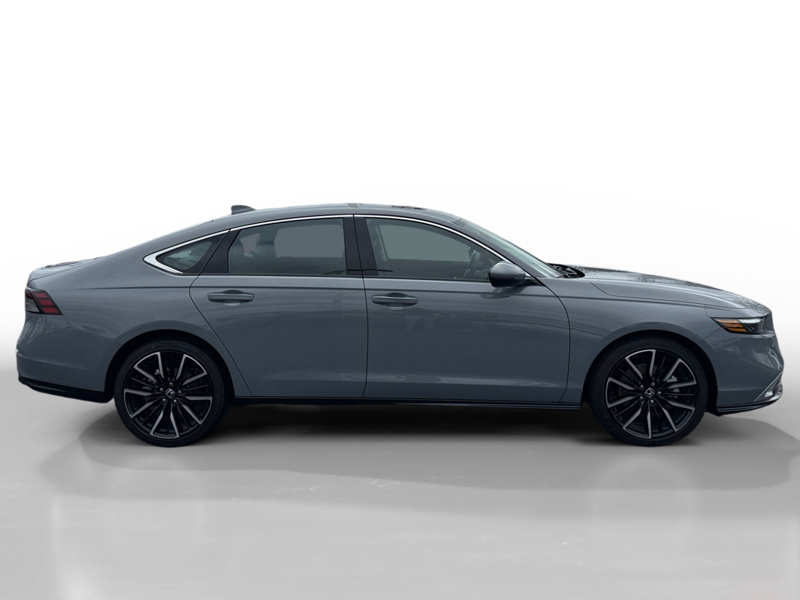 New 2026 Urban Gray Pearl Honda Touring image 6