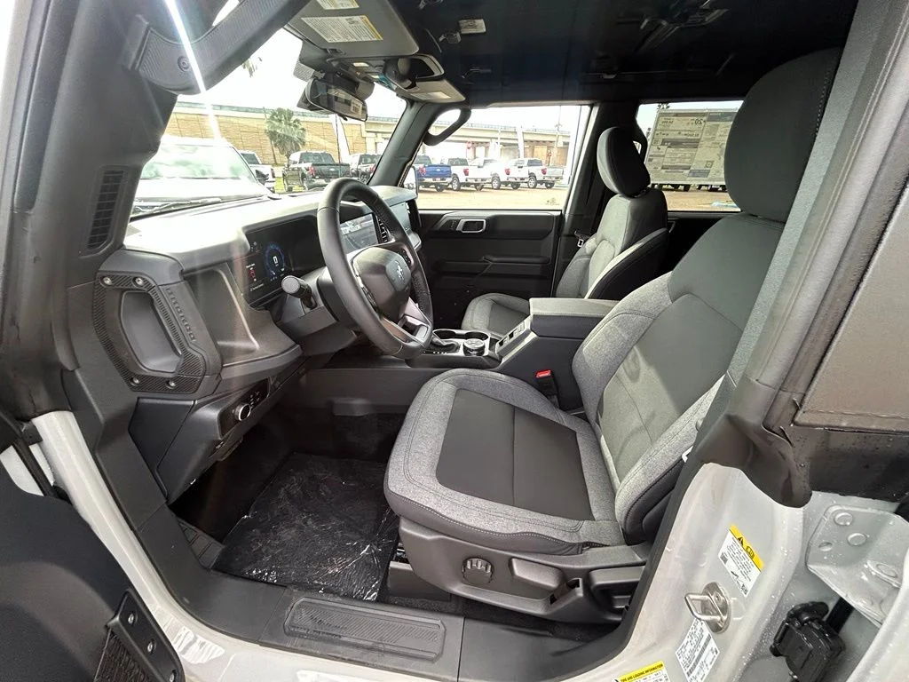 New 2026 Avalanche Gray Ford Big Bend® image 17