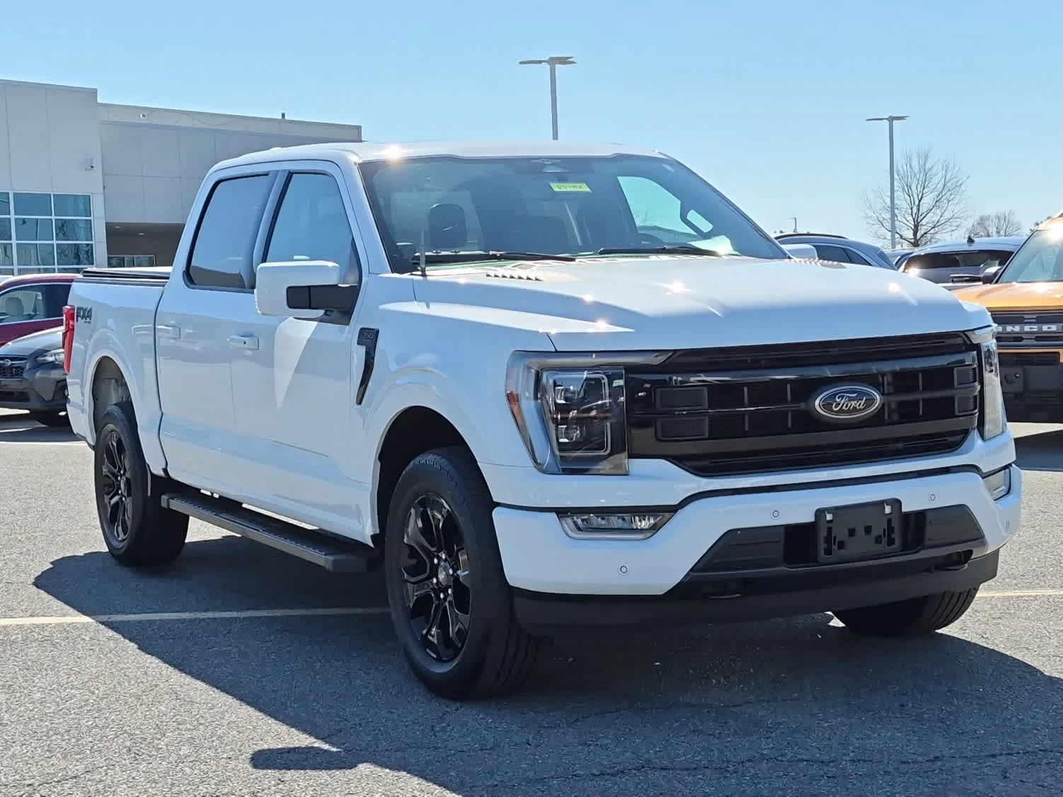Certified Used 2023 Oxford White Ford LARIAT image 2