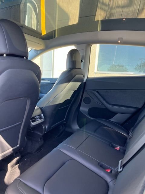 Used 2023  Tesla Long Range image 5