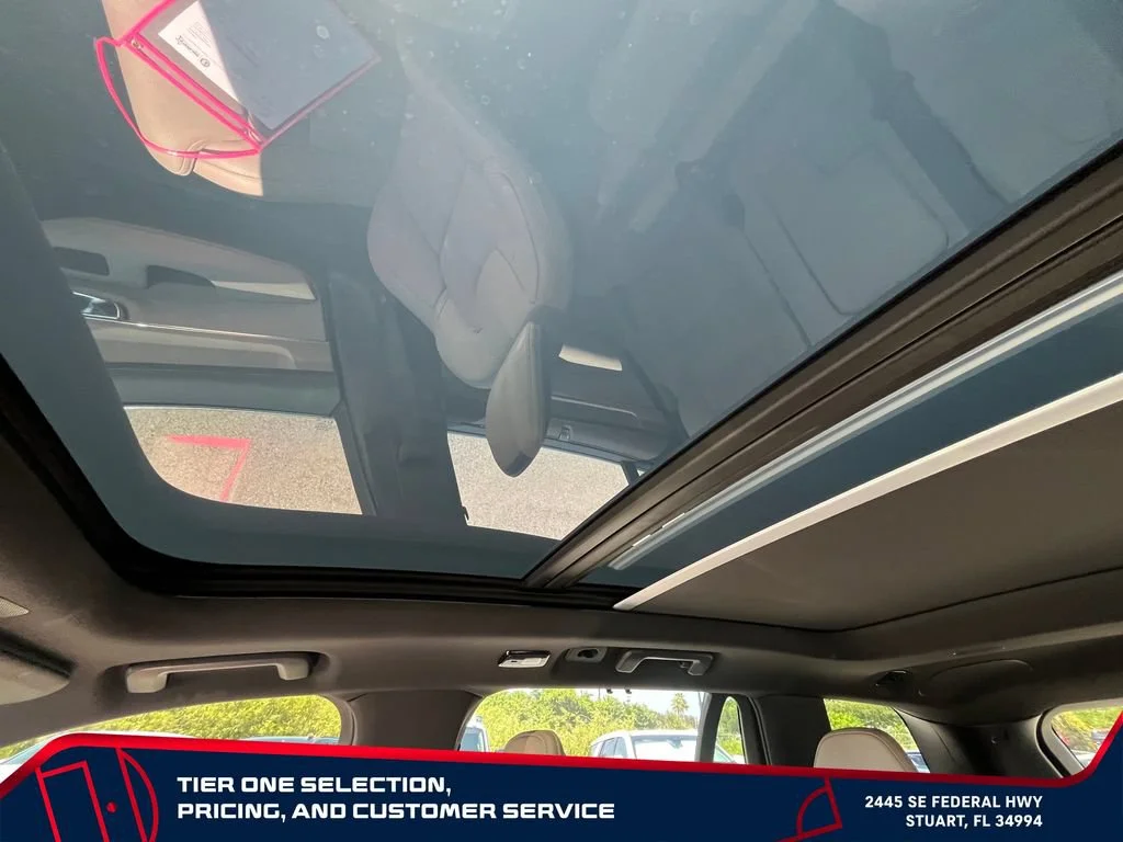 Used 2025  Volvo Ultra image 33