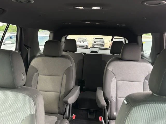 Used 2023 Northsky Blue Metallic Chevrolet LT Cloth image 38