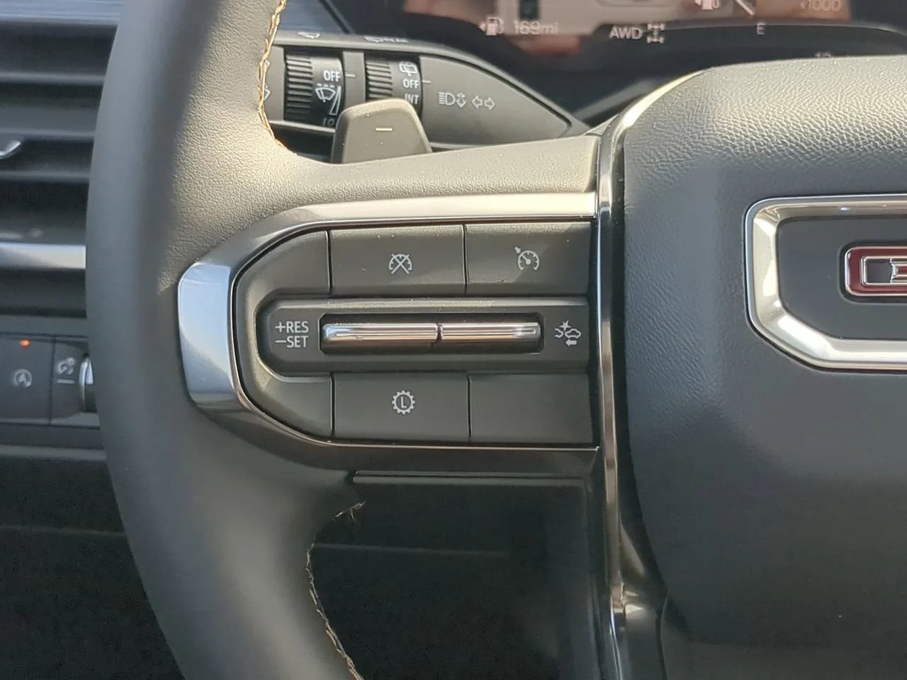 2026 GMC Acadia AT4 - Photo 24