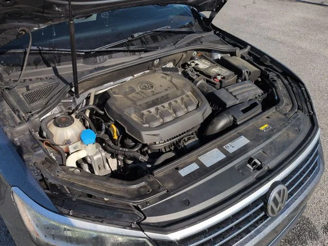 Used 2018 Gray Volkswagen 2.0T SE image 37