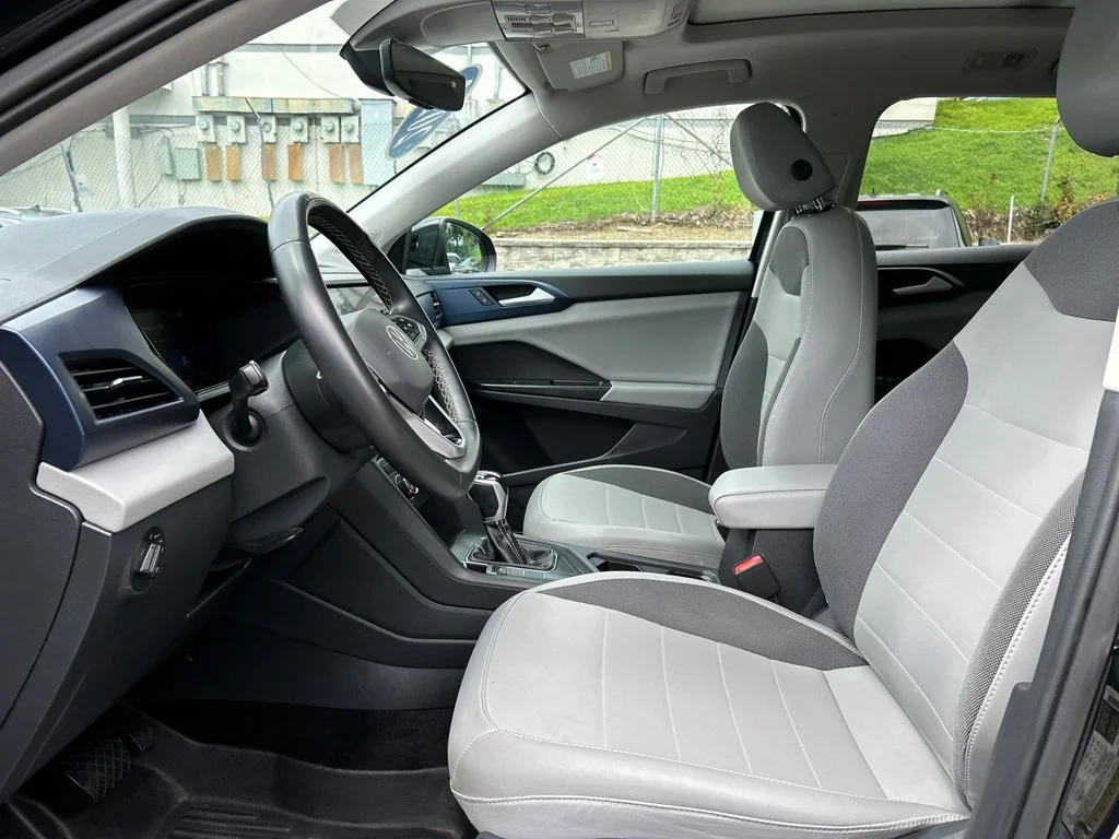 Used 2022 Black Volkswagen 1.5T SE image 10
