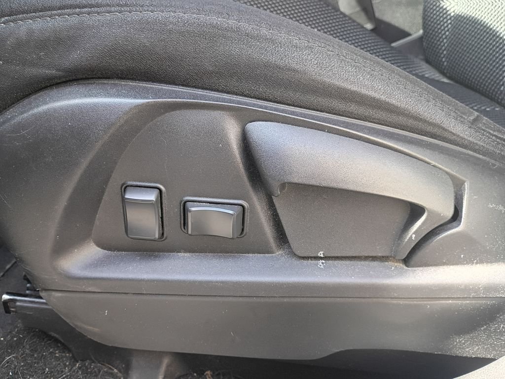 Used 2016 Silver Ice Metallic Chevrolet LS image 16