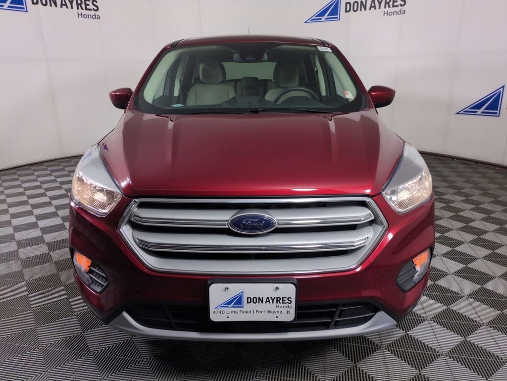 Used 2019 Ruby Red Metallic Ford SE image 8
