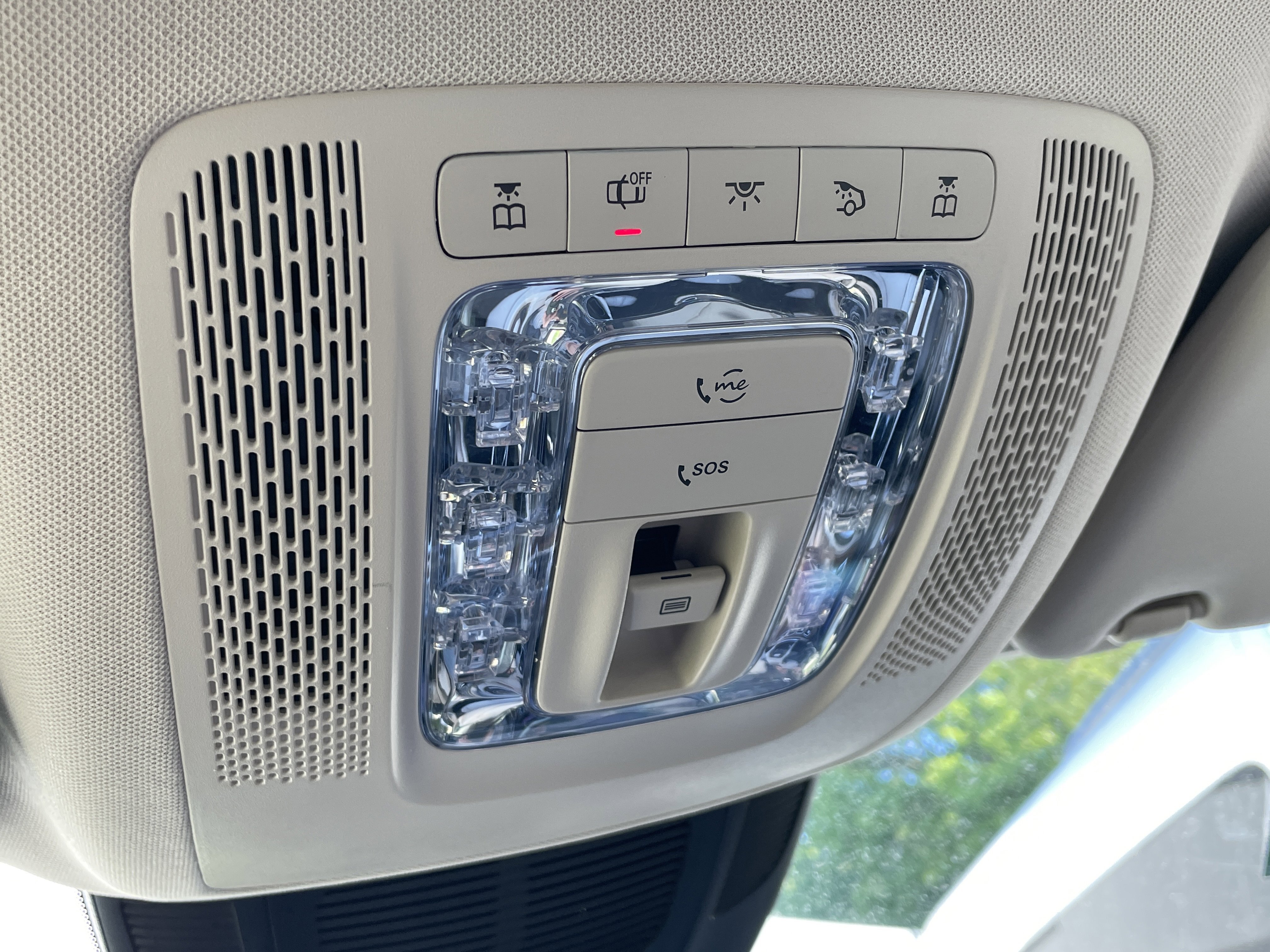 Certified Used 2024 Polar White Mercedes-Benz GLE 450 4MATIC® SUV image 36