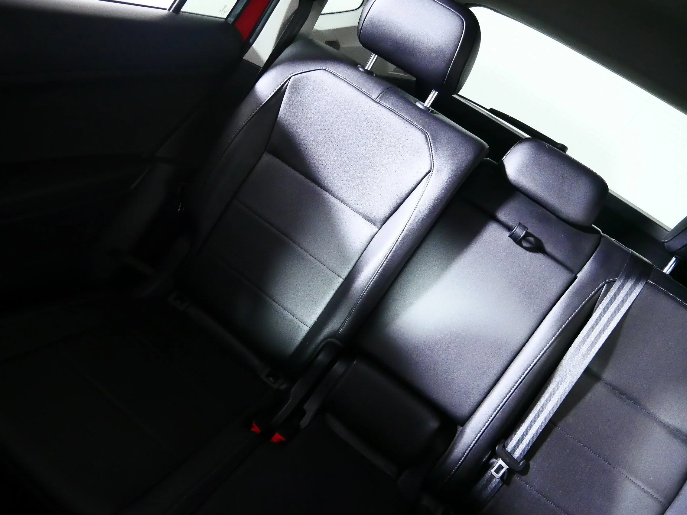Used 2019 Habanero Orange Metallic Volkswagen SE image 12