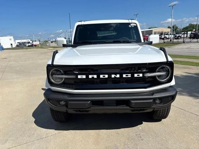 New 2026 White Ford Outer Banks image 4
