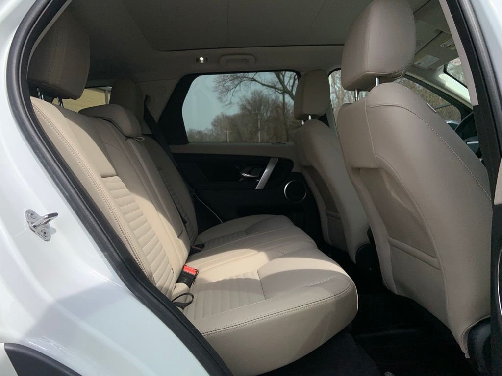 Used 2024 White Land Rover S image 20