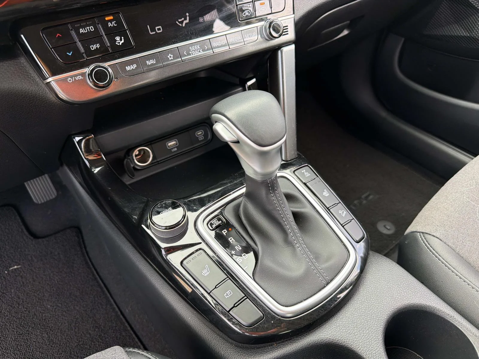 2024 Kia Seltos S - Photo 26