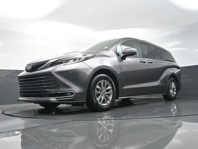 Used 2022 Gray Toyota XLE image 55