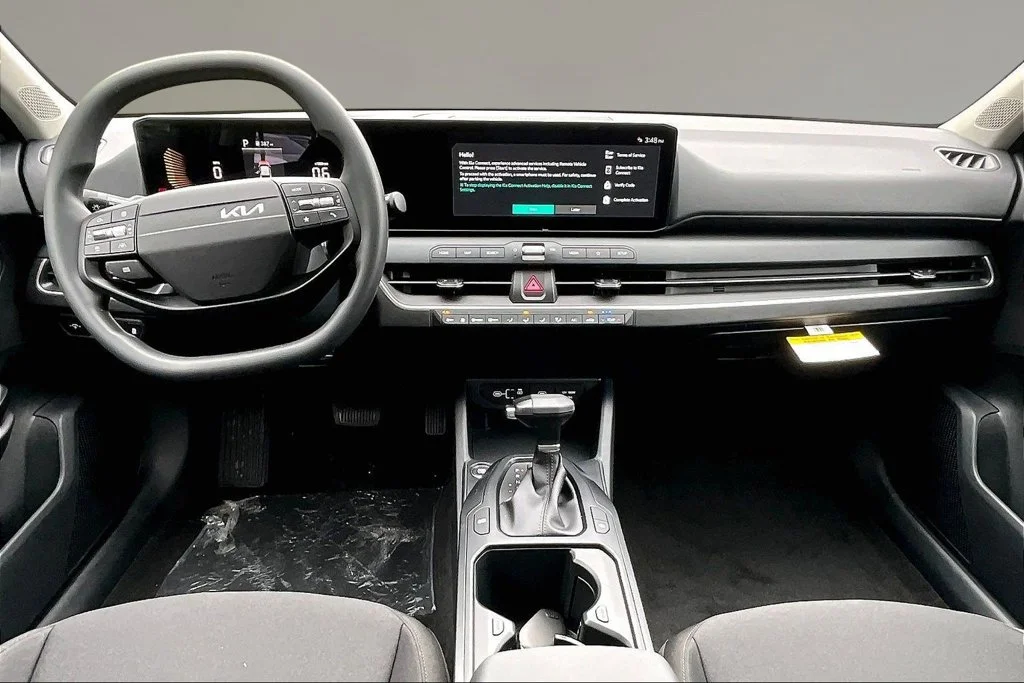 New 2026 Snow White Pearl Kia LXS image 5